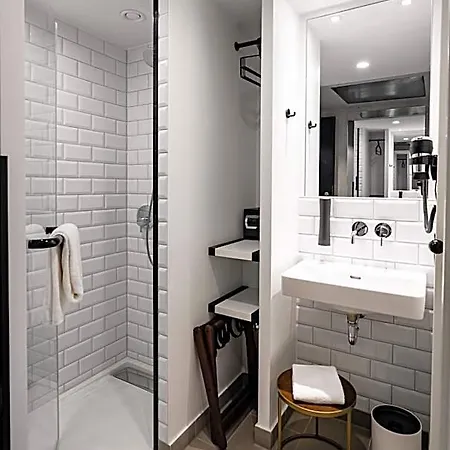 Gambino Werksviertel Hotel 3*