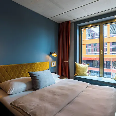Gambino Werksviertel Szálloda 3*